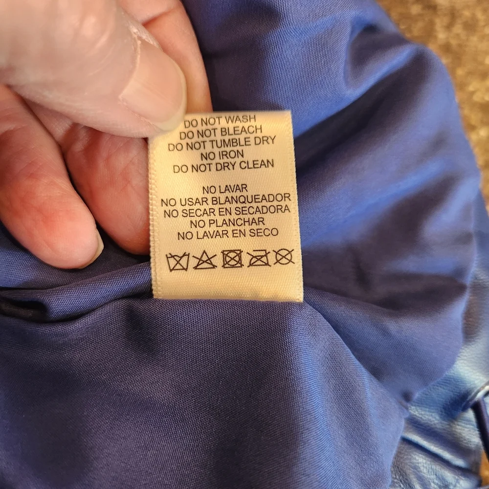 Love Tree Royal Blue Cropped Puffer Vest Vegan Leather Size M Snap Front Mock